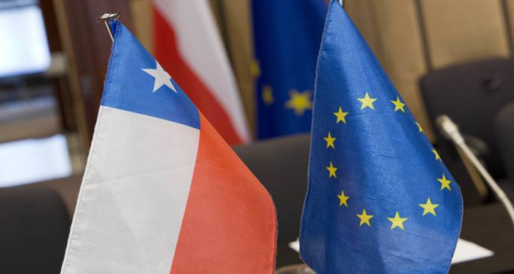Modernización de acuerdo comercial: la Unión Europea se contraviene al  negociar con un gobierno que ha violado sistemáticamente los DDHH en Chile  - Chile Mejor Sin TLC